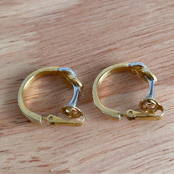Crown Trifari Gold Silver Tone Knot Hoop Earrings - Picture 11 of 11